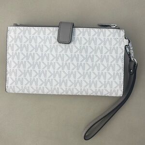 Michael Kors wristlet purse
